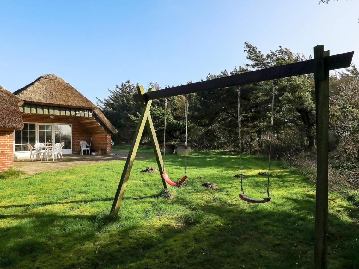 Three-Bedroom Holiday home in Løkken 1 Eksteriør bilde